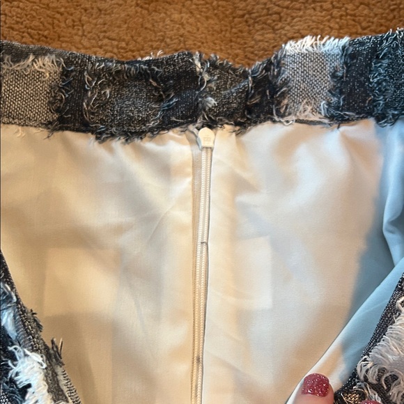 Chic Black and White Checkered Skirt - Picture 8 of 14